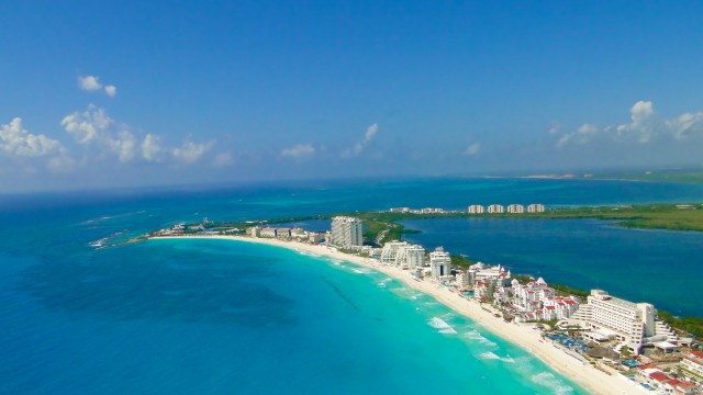 Beautiful-Cancun-Beach-Pictures-