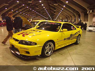 Yellow Nissan Skyline GTR (Leon