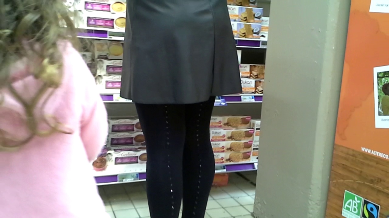 carrefour F (robe cuir noire..co