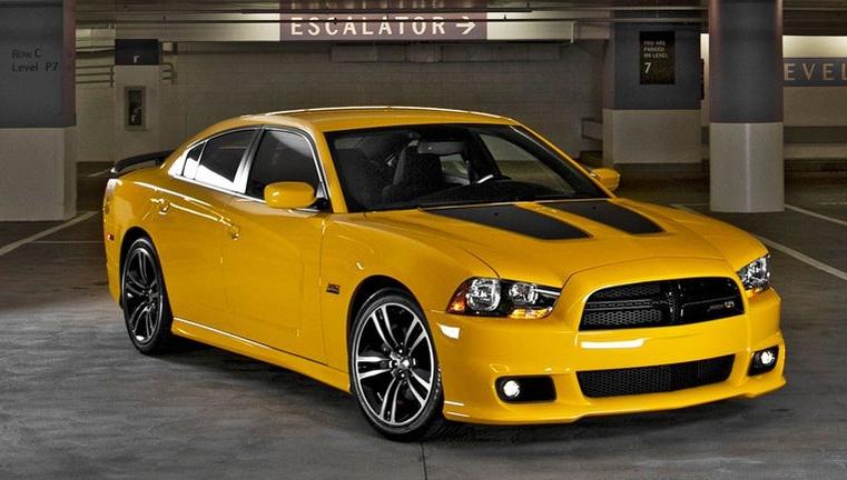 Dodge-Challenger-SRT8-392-Yellow