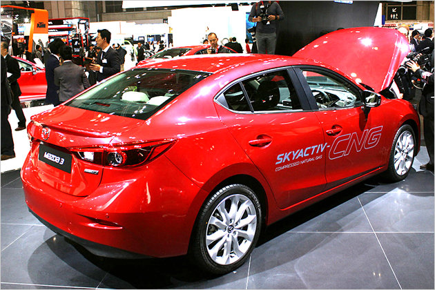 Mazda-Mazda3-34845_tokio_high_13