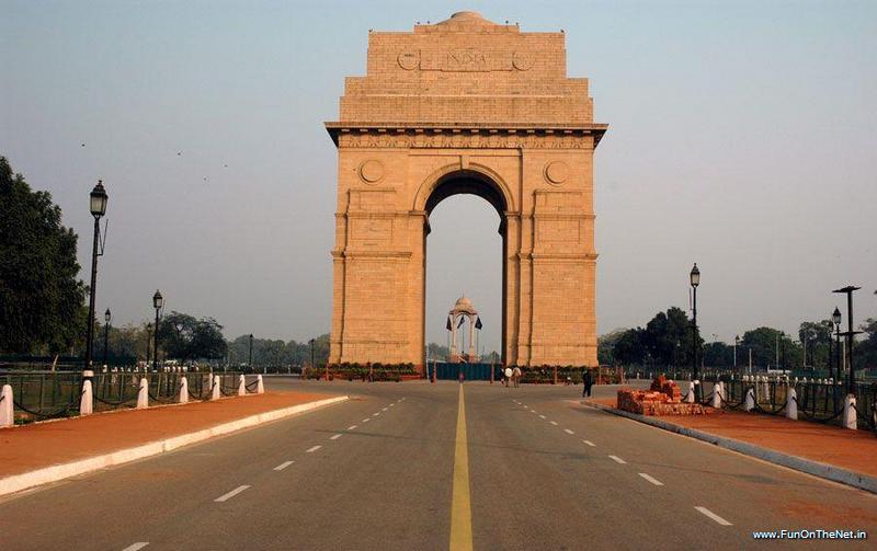 india gate new delhi.jpg