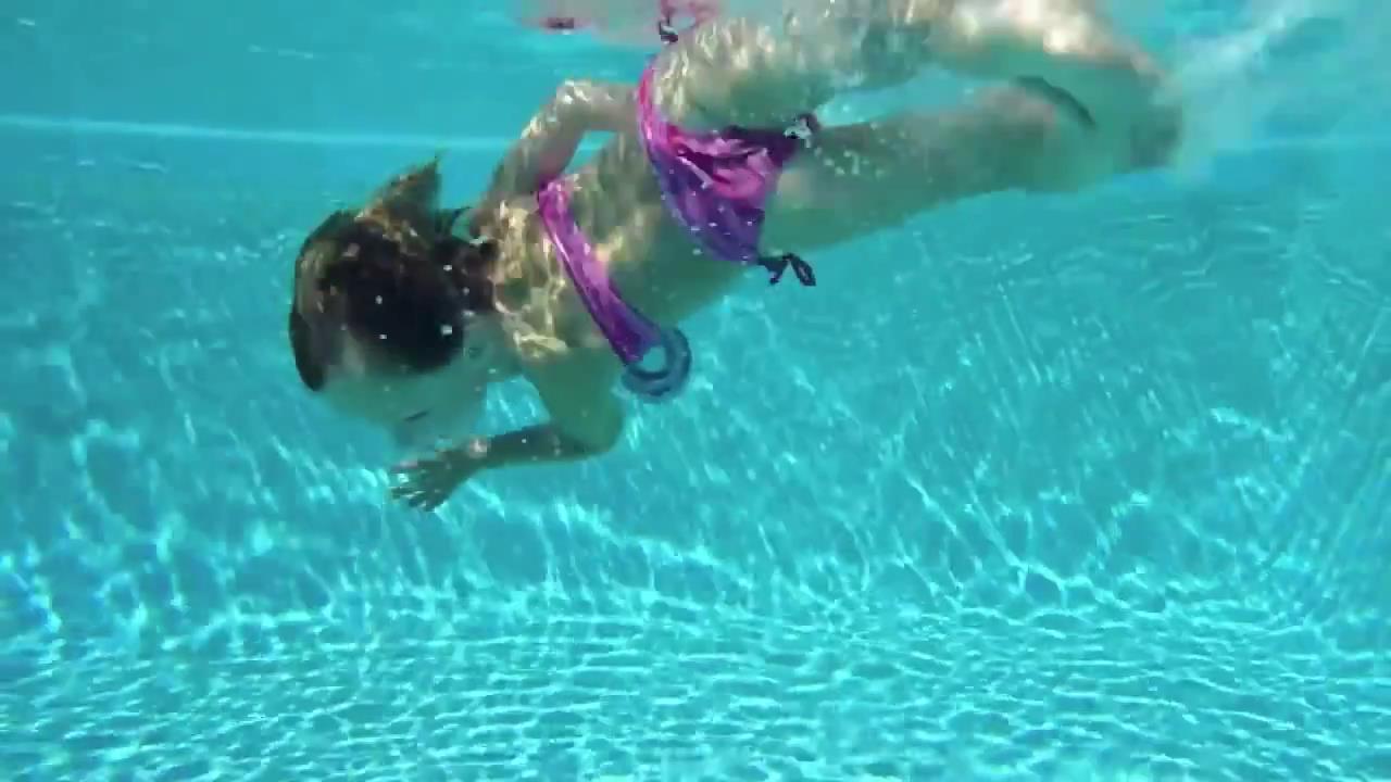 Carla underwater[22-47-31].JPG