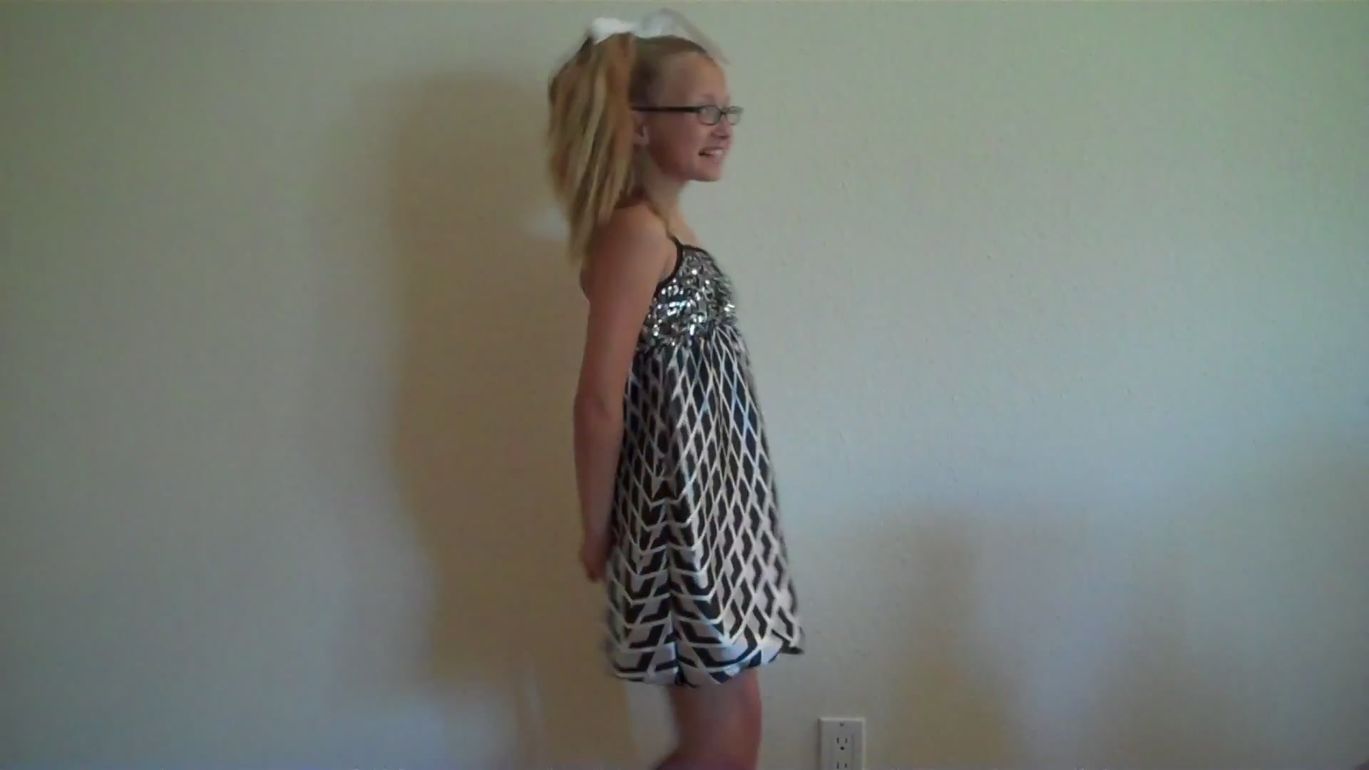 !Jenna_s Pick-a-dress[17-21-08].