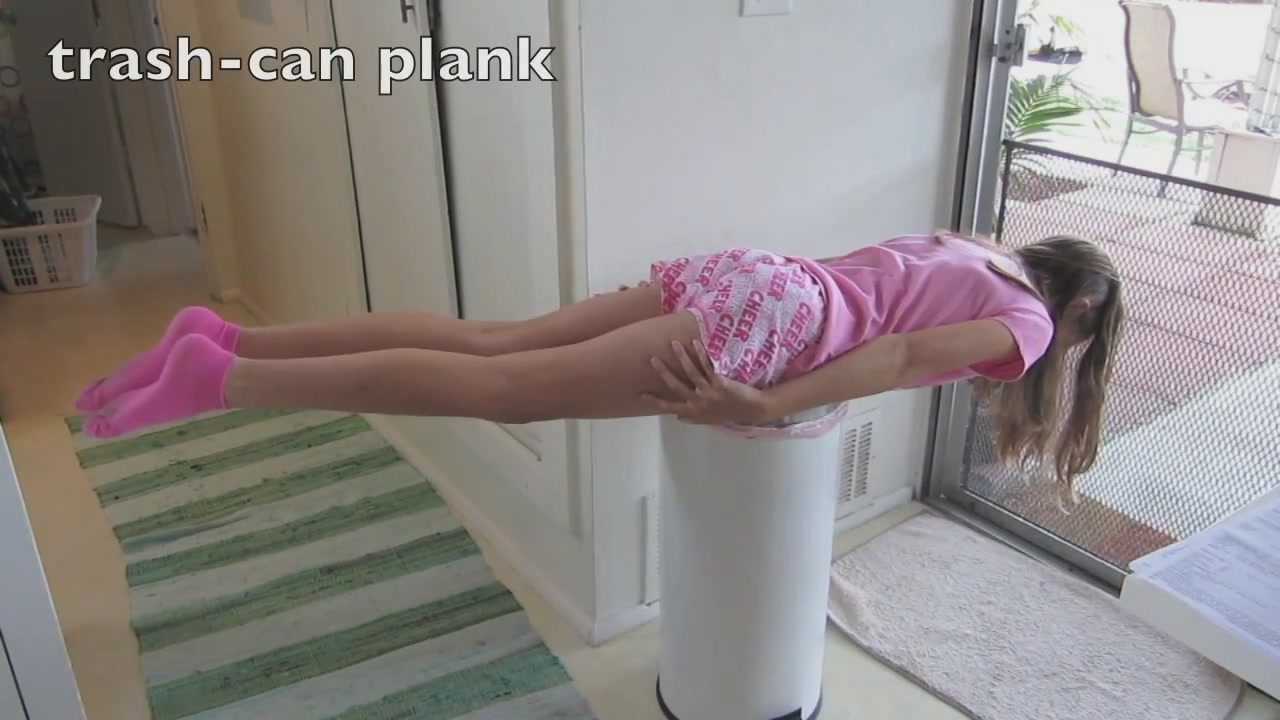 Lani Goes Planking_[22-57-46].jp