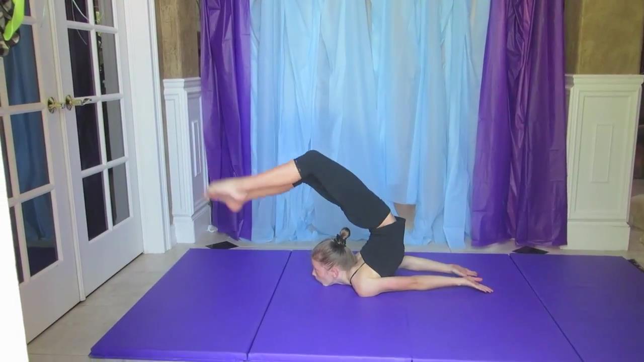 Lilly_s Contortionist Audition_[