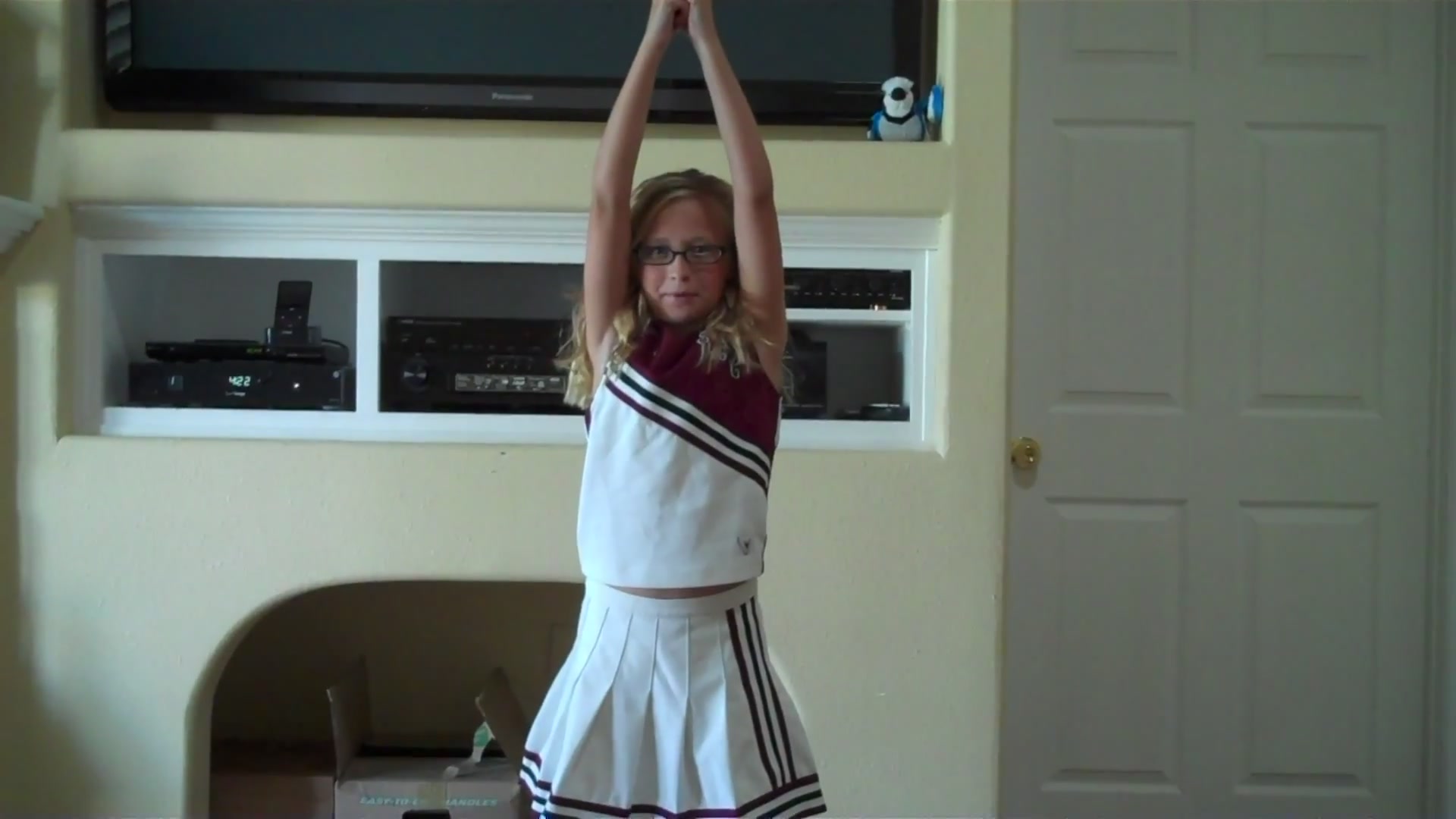 Jenna_s Cheerleading Routine_[17