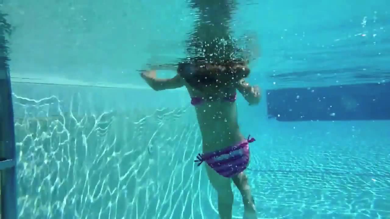 Carla underwater[22-50-01].JPG