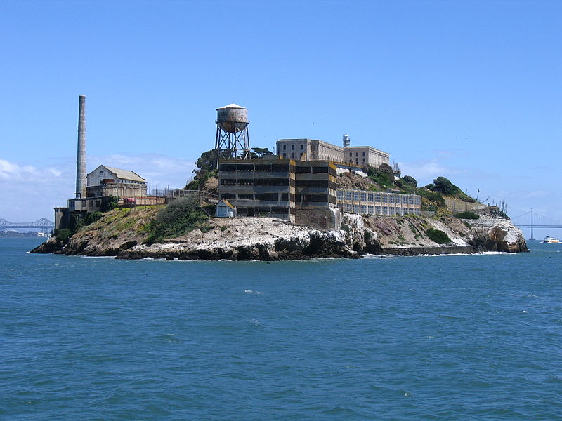 800px-Alcatraz_Island.jpg