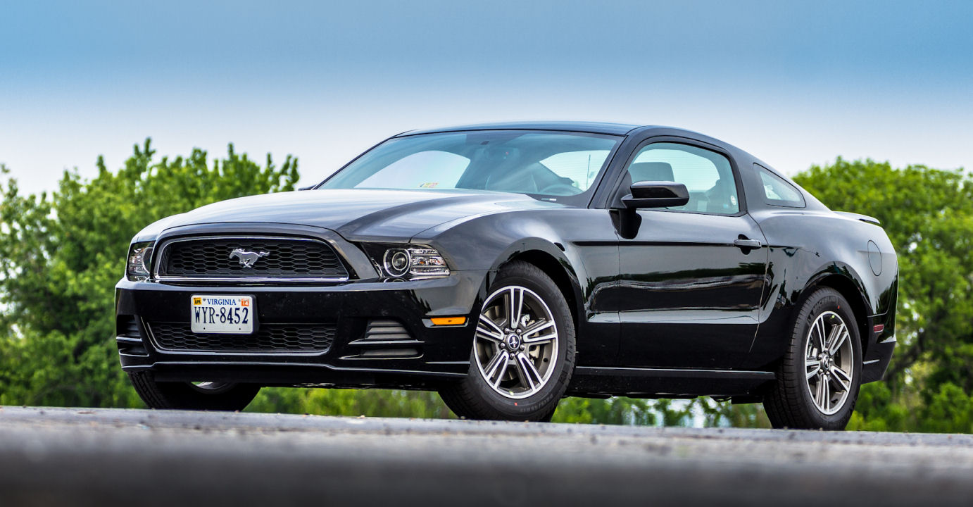 crr_2013-ford-mustang-coupe_01.j