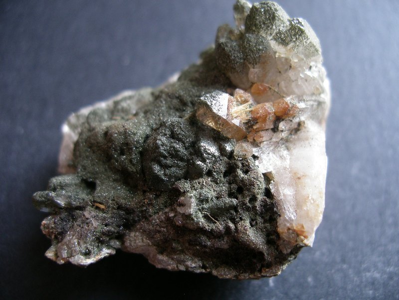 La Fee-quartz & rutile.jpg