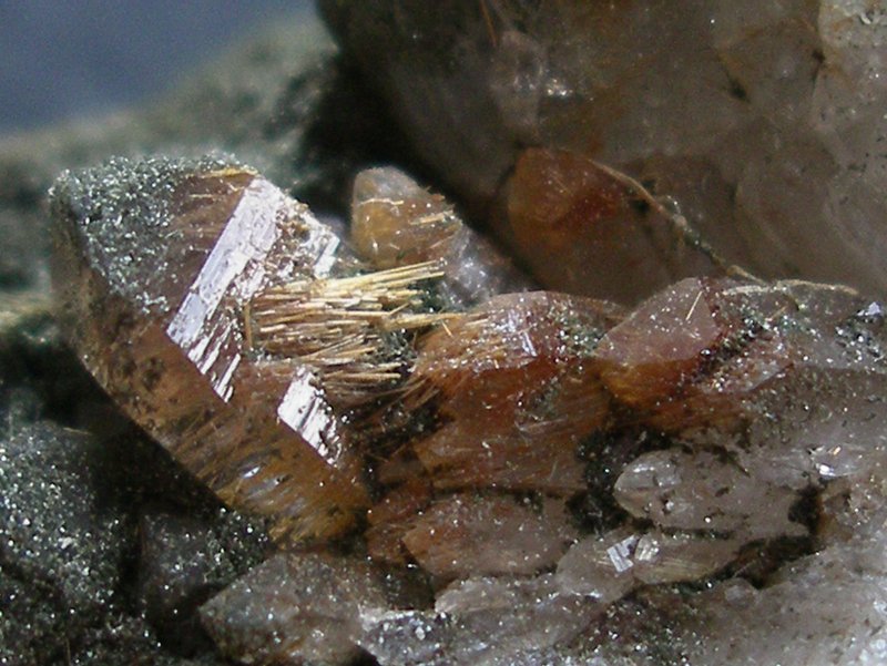 La Fee-quartz & rutile-2.jpg