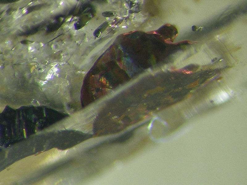 chalcopyrite dans quartz - detai