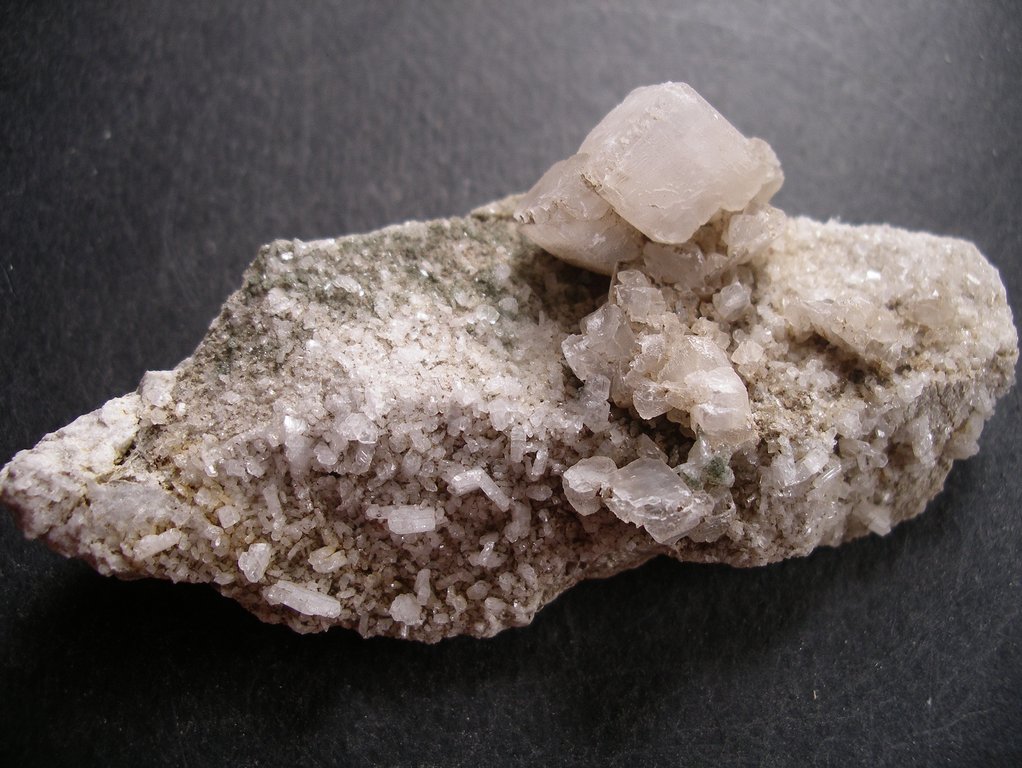 calcite sur quartz.JPG