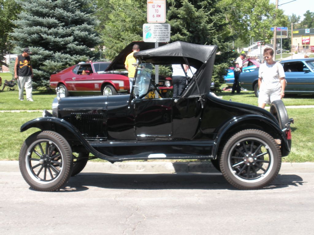1922 Ford Model T .JPG