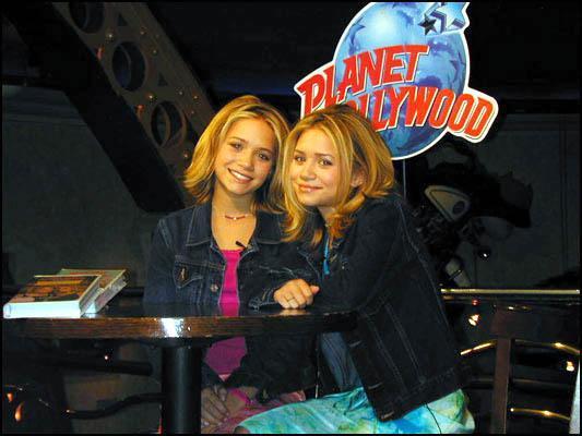 2000-Mall-Of-America-ashley-and-