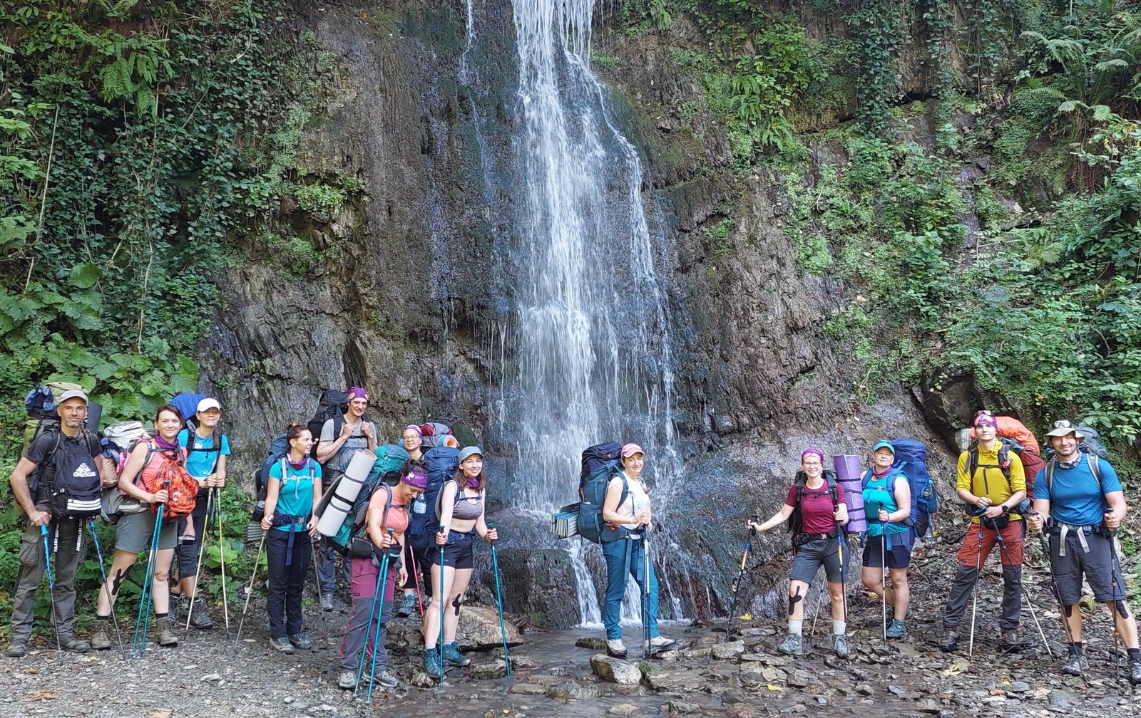 водопады, Адыгея, поход, тридцатка, с рюкзаком, путешествие,  поход по Лаго-Наки, через горы к морю, поход тридцатка
