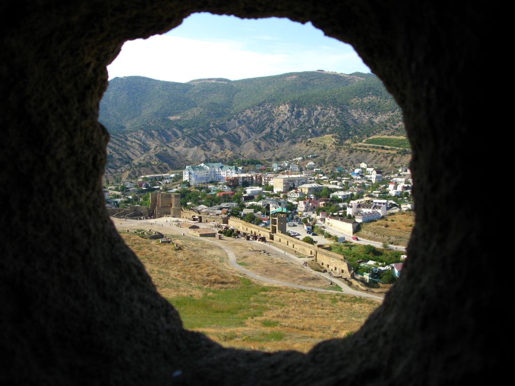 Чуфут-Кале, пещерный город, Бахчисарай, Крым