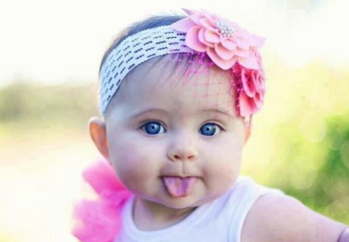 Cute-Baby-Girl-With-Flower-Headb