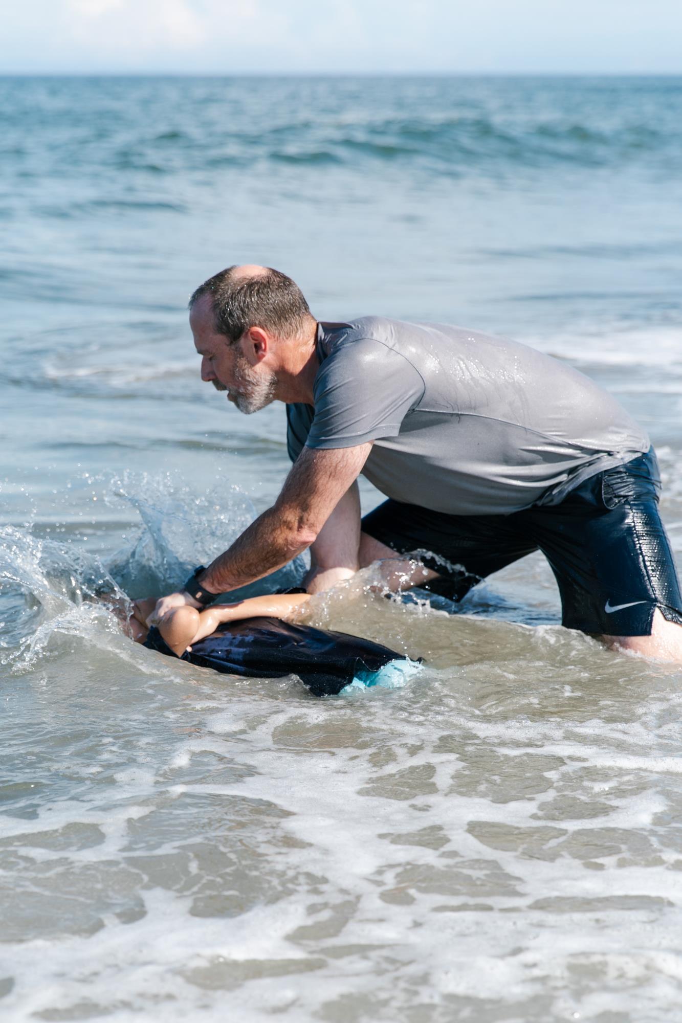 Small Beach Baptism 2019-54.jpg